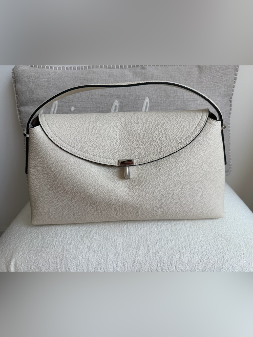 Cream Purse- hand bag/shoulder or crossbody